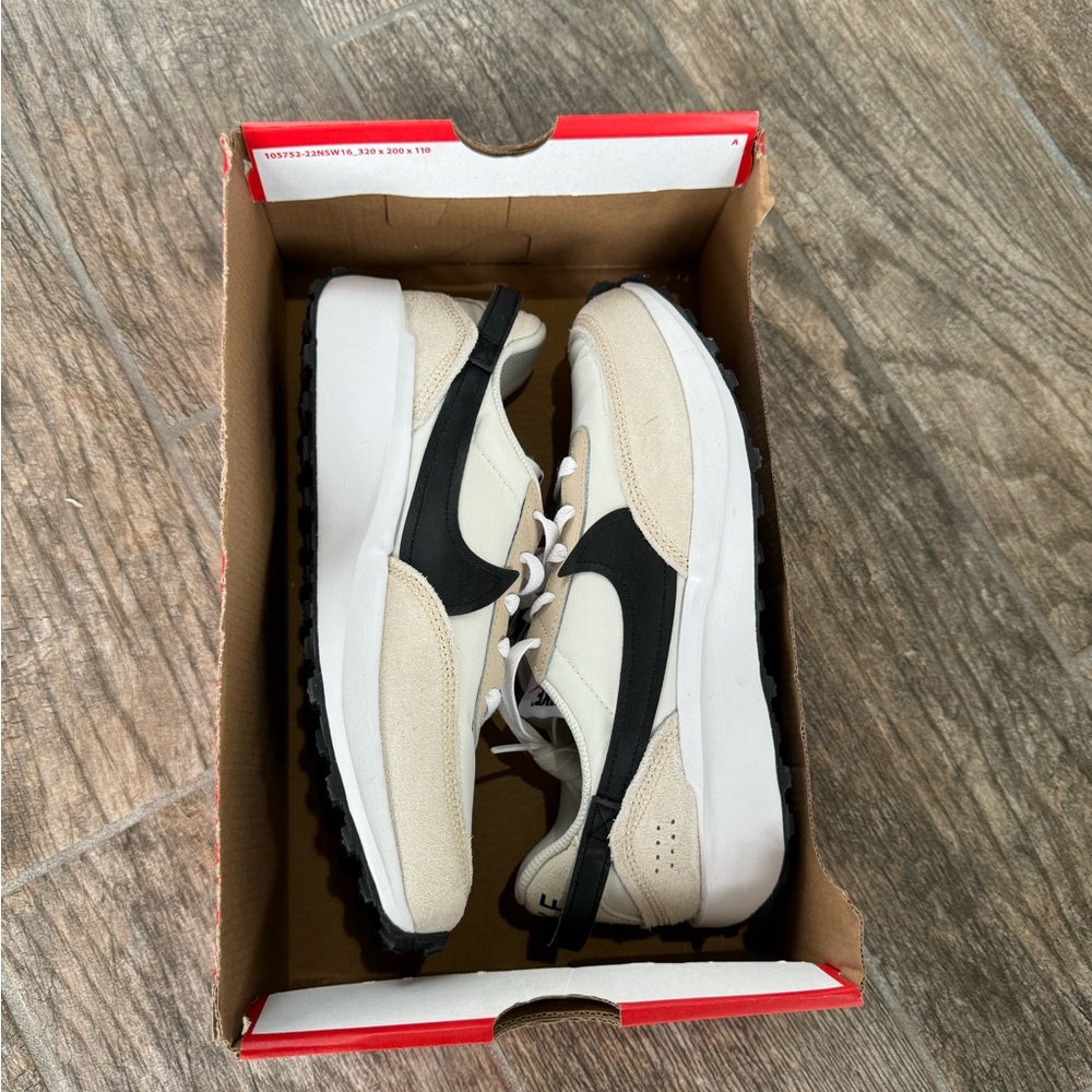 Brand New Nike Waffle Debut Women's Shoes “ Sanddrift/Phantom/White” DH9523 102 - Picture 11 of 11